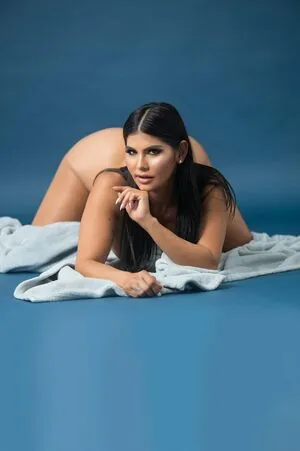 Twins Mailyn Mailen Fernandez OnlyFans Leaked Free Thumbnail Picture - #gTu4iQFOQ5