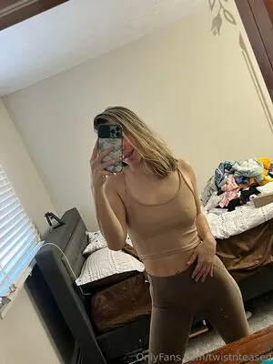 Twistnteased OnlyFans Leaked Free Thumbnail Picture - #d8OUEE8iGy