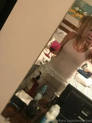 Twistytied OnlyFans Leaked Free Thumbnail Picture - #ySt3nmkT25
