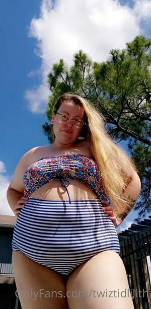 Twiztidlilith OnlyFans Leaked Free Thumbnail Picture - #ayMt68veDV