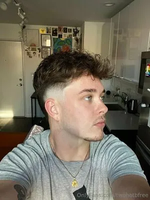 Twohotbfree OnlyFans Leaked Free Thumbnail Picture - #3xpKyNuMpj