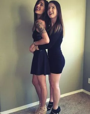 twomgovercsquared OnlyFans Leaked Free Thumbnail Picture - #MdIVEcNidZ