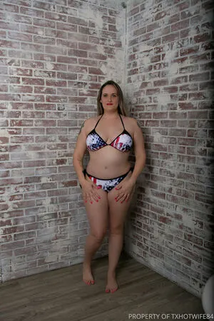 Txhotwife84 Free OnlyFans Leaked Free Thumbnail Picture - #LCS2iWgKxm