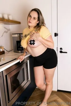 Txhotwife84 Free OnlyFans Leaked Free Thumbnail Picture - #n67Hyoq06I