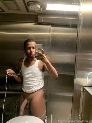 Tylerbandsome OnlyFans Leaked Free Thumbnail Picture - #KdmKFjcB2p