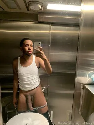 Tylerbandsome OnlyFans Leaked Free Thumbnail Picture - #naaIm6WTtA
