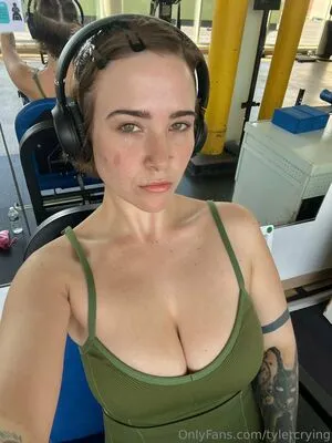 Tylercrying OnlyFans Leaked Free Thumbnail Picture - #HymHNEgTCB