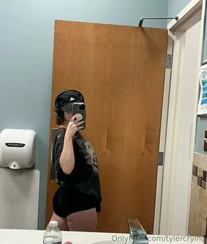 Tylercrying OnlyFans Leaked Free Thumbnail Picture - #zAiyt2jVfM