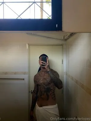 Tylerlopez OnlyFans Leaked Free Thumbnail Picture - #xH6bKfQo94