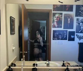 Tyniquewebster OnlyFans Leaked Free Thumbnail Picture - #am1klRyRO3