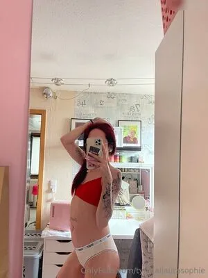 Typicallaurasophie OnlyFans Leaked Free Thumbnail Picture - #IcQRyJpzOY