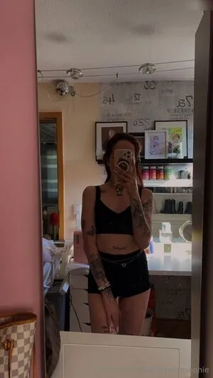 Typicallaurasophie OnlyFans Leaked Free Thumbnail Picture - #hpIRiTUO6f