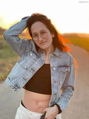 Typicallaurasophie OnlyFans Leaked Free Thumbnail Picture - #zzCw7Qus1h