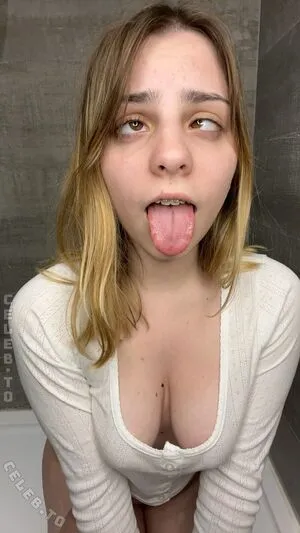 U Lucyuwu OnlyFans Leaked Free Thumbnail Picture - #DGew9oZOu4