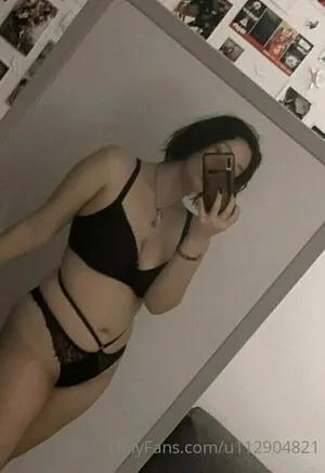 U112904821 OnlyFans Leaked Free Thumbnail Picture - #0Ii27g2bJ0
