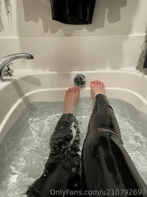 U210792697 OnlyFans Leaked Free Thumbnail Picture - #9maLnnIzwk