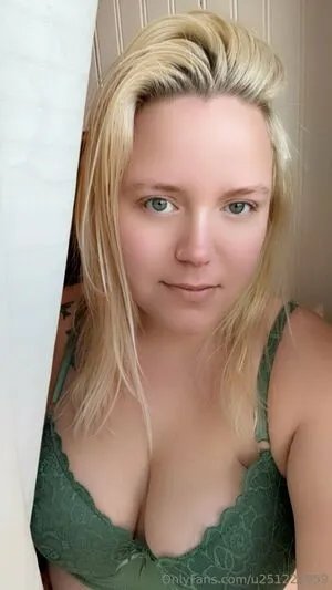 U251222959 OnlyFans Leaked Free Thumbnail Picture - #IQny1uwAXC