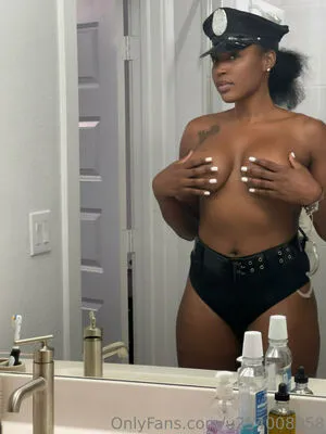 U254008058 OnlyFans Leaked Free Thumbnail Picture - #R0TOpklVs2