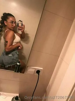 U272067799 OnlyFans Leaked Free Thumbnail Picture - #P5dtvNBHPP