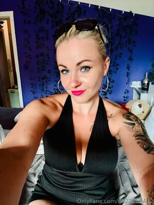 U322465402 OnlyFans Leaked Free Thumbnail Picture - #absQ0cMdzd