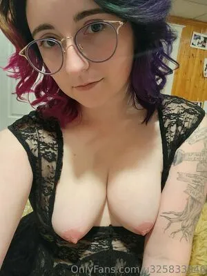 U325833946 OnlyFans Leaked Free Thumbnail Picture - #qRq5vsK5lu