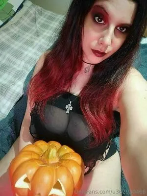 U362930468 OnlyFans Leaked Free Thumbnail Picture - #WwwXEBhE7u
