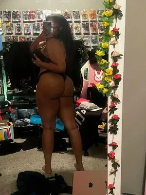 U365433875327f OnlyFans Leaked Free Thumbnail Picture - #1EEHM7ynF2