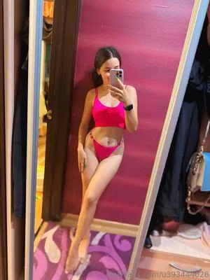 U393444026 OnlyFans Leaked Free Thumbnail Picture - #6ZHJ4HbbKd