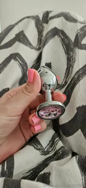 U412937913 OnlyFans Leaked Free Thumbnail Picture - #VIN4FdMbJ0