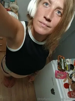 U423526070 OnlyFans Leaked Free Thumbnail Picture - #2Z1fIwY89U