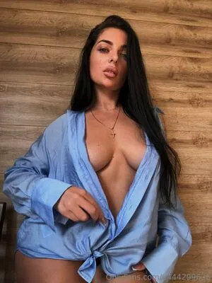 U444299636 OnlyFans Leaked Free Thumbnail Picture - #RagLvvyCyn