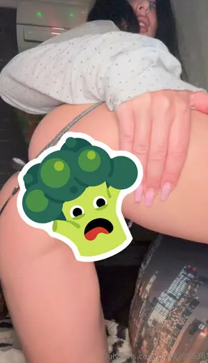 U444299636 OnlyFans Leaked Free Thumbnail Picture - #Vj6LIeEmOL
