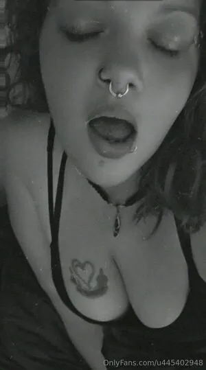 U445402948 OnlyFans Leaked Free Thumbnail Picture - #AGFpYOdLhN