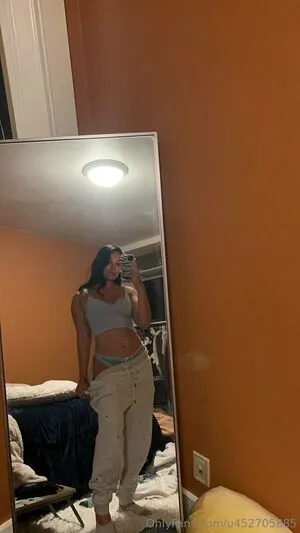 U452705885 OnlyFans Leaked Free Thumbnail Picture - #1eSg6jxdAo