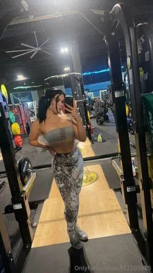 U452705885 OnlyFans Leaked Free Thumbnail Picture - #4H8iQhYcaN