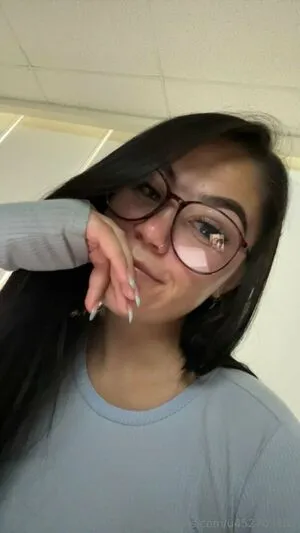 U452705885 OnlyFans Leaked Free Thumbnail Picture - #HxxxudhMW1