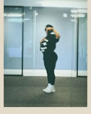 Uchemba OnlyFans Leaked Free Thumbnail Picture - #fR53L8hror