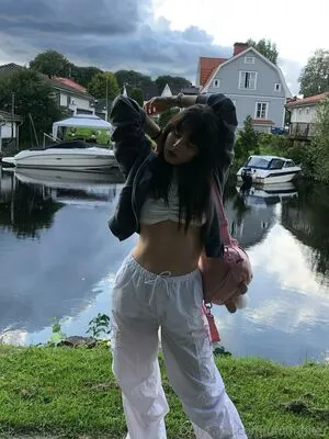 Ufoundher OnlyFans Leaked Free Thumbnail Picture - #NctEefXic0