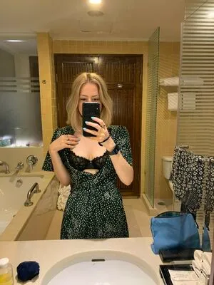 Uk Adventure Couple OnlyFans Leaked Free Thumbnail Picture - #bFLFExP7Qx