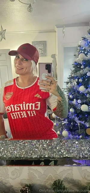 Ukhotwifecouple OnlyFans Leaked Free Thumbnail Picture - #G8gy4Ug9rC