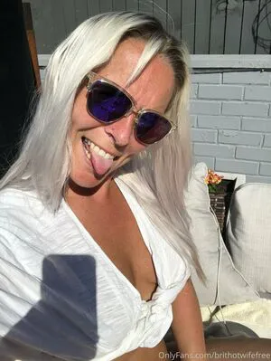 Ukhotwifecouple OnlyFans Leaked Free Thumbnail Picture - #Kx2SCfbXwe