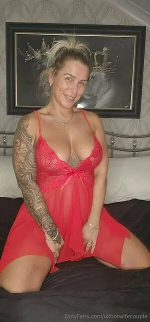 Ukhotwifecouple OnlyFans Leaked Free Thumbnail Picture - #We8Dm3rkUF