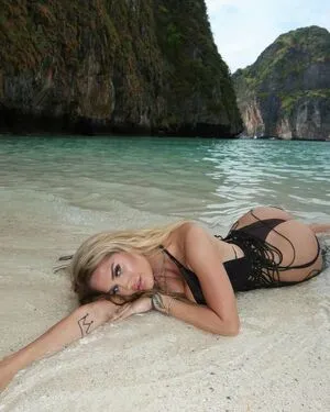 Ukraine Mega OnlyFans Leaked Free Thumbnail Picture - #bAmknr0sho