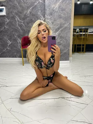 Ula.X OnlyFans Leaked Free Thumbnail Picture - #KiE8fQCAnM