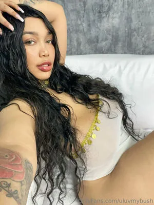 Uluvmybush OnlyFans Leaked Free Thumbnail Picture - #1Q0Iydrb89