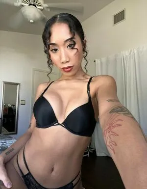 Uluvzella OnlyFans Leaked Free Thumbnail Picture - #1WDI2fU7j9