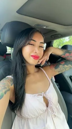 Uluvzella OnlyFans Leaked Free Thumbnail Picture - #hDR5HwqdjM