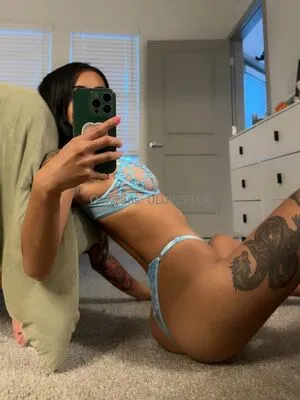 Uluvzella OnlyFans Leaked Free Thumbnail Picture - #l6vjNdAzBm