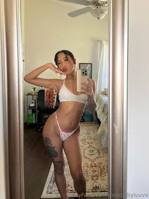 Uluvzella OnlyFans Leaked Free Thumbnail Picture - #wbPkGdljS6