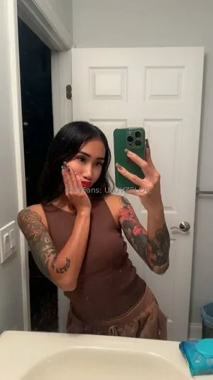 Uluvzella OnlyFans Leaked Free Thumbnail Picture - #yGLN2rhaom